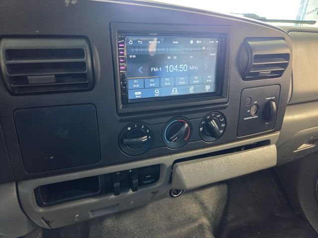 Used 2006 White Ford XL image 19