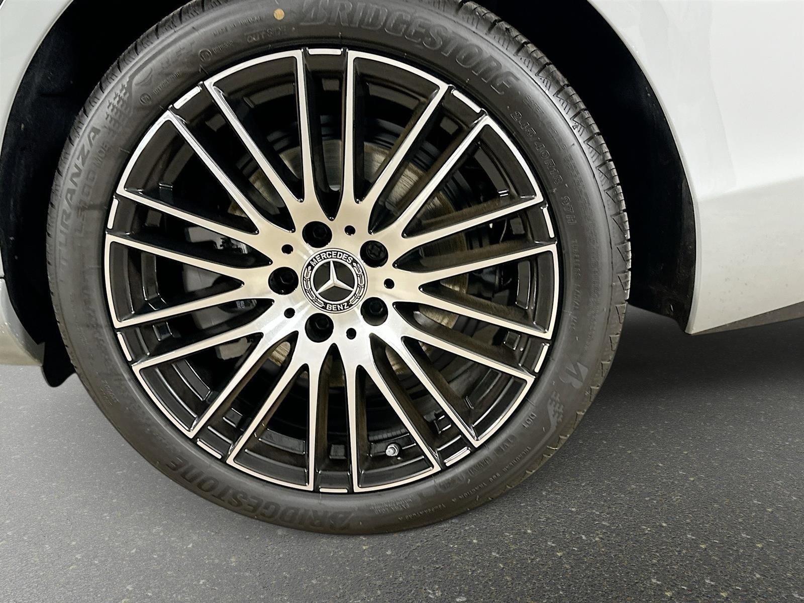 Used 2026 MANUFAKTUR Alpine Grey Mercedes-Benz C 300 image 39