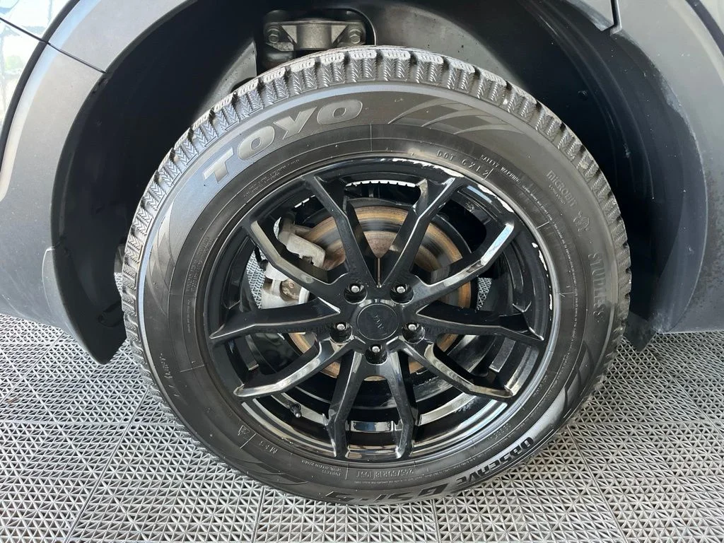 Used 2023 Gray Kia SX image 25