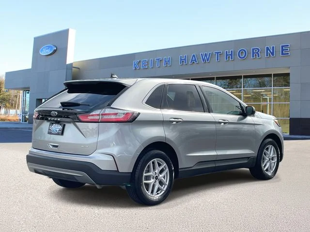 Certified Used 2024 Silver Metallic Ford SEL image 6