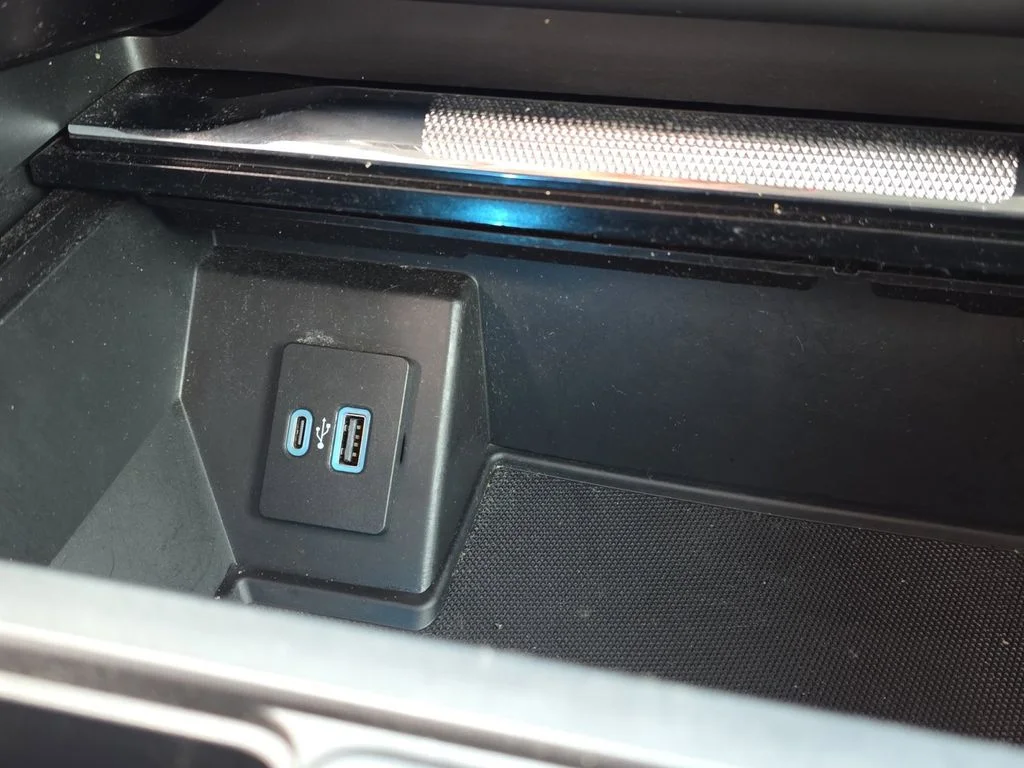 Used 2021 Gray Ford Lariat image 26