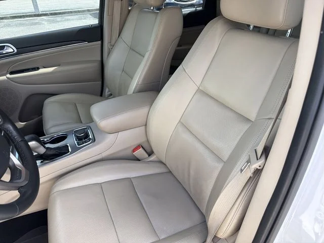 Used 2021 White Jeep Limited image 18