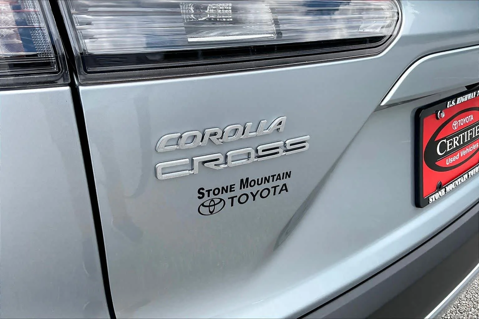 Used 2026 Sonic Silver Toyota L image 10