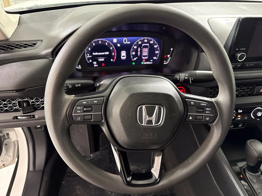 Used 2024 White Honda LX image 31