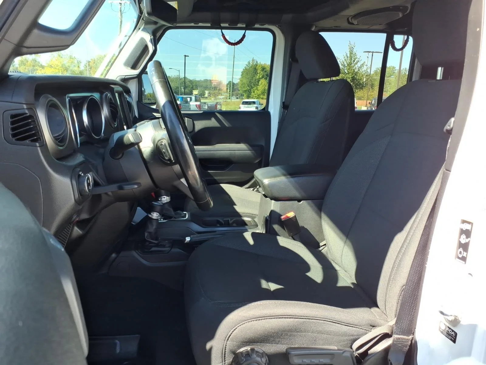 Used 2022 Bright White Clearcoat Jeep Sport S image 20