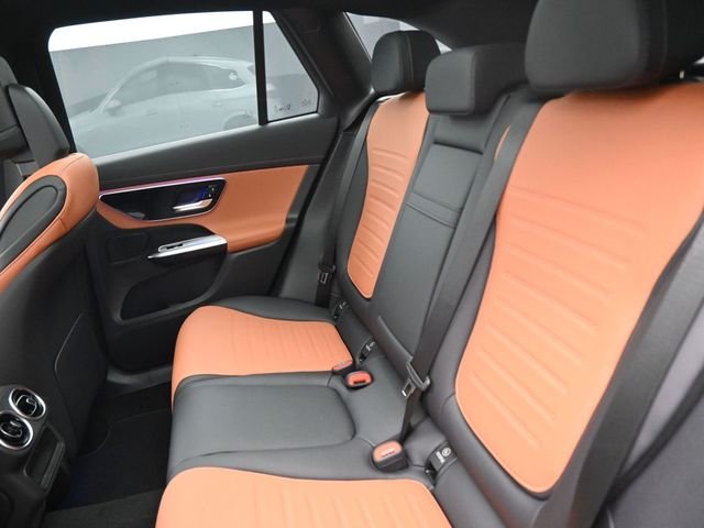 Used 2025 White Mercedes-Benz GLC 350e image 16