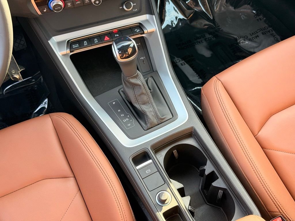 Used 2025  Audi Premium image 19