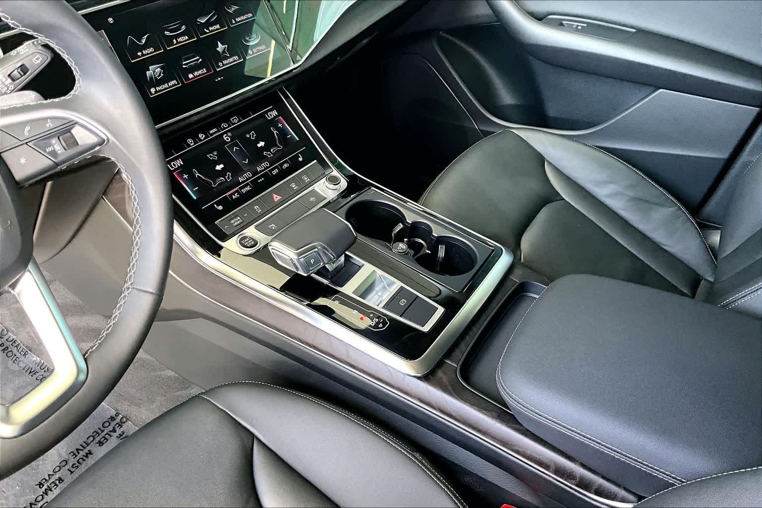 Used 2023  Audi Premium image 14