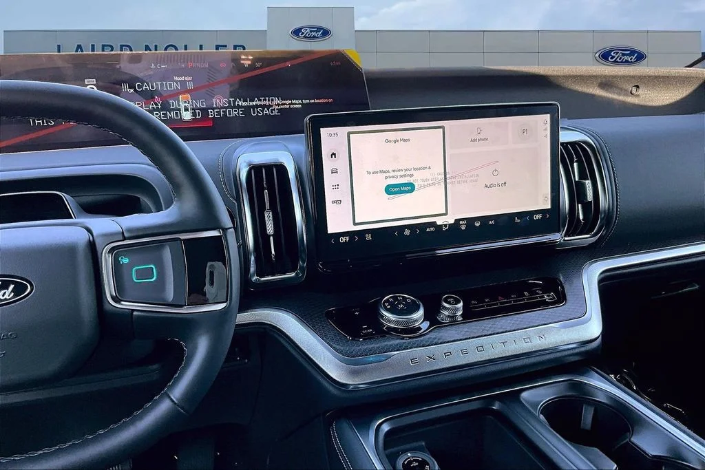 New 2026 White Ford MAX Platinum® image 7