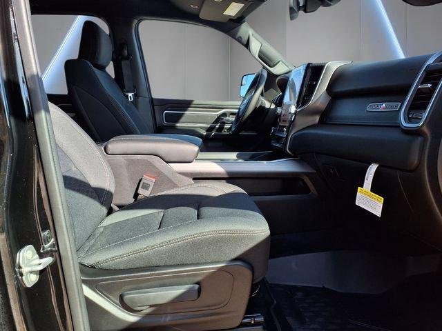 New 2026 Diamond Black Crystal Pearl-Coat Exterior Paint RAM LONE STAR image 13
