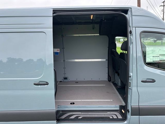 New 2026 Blue Gray Mercedes-Benz Cargo 170 WB image 51