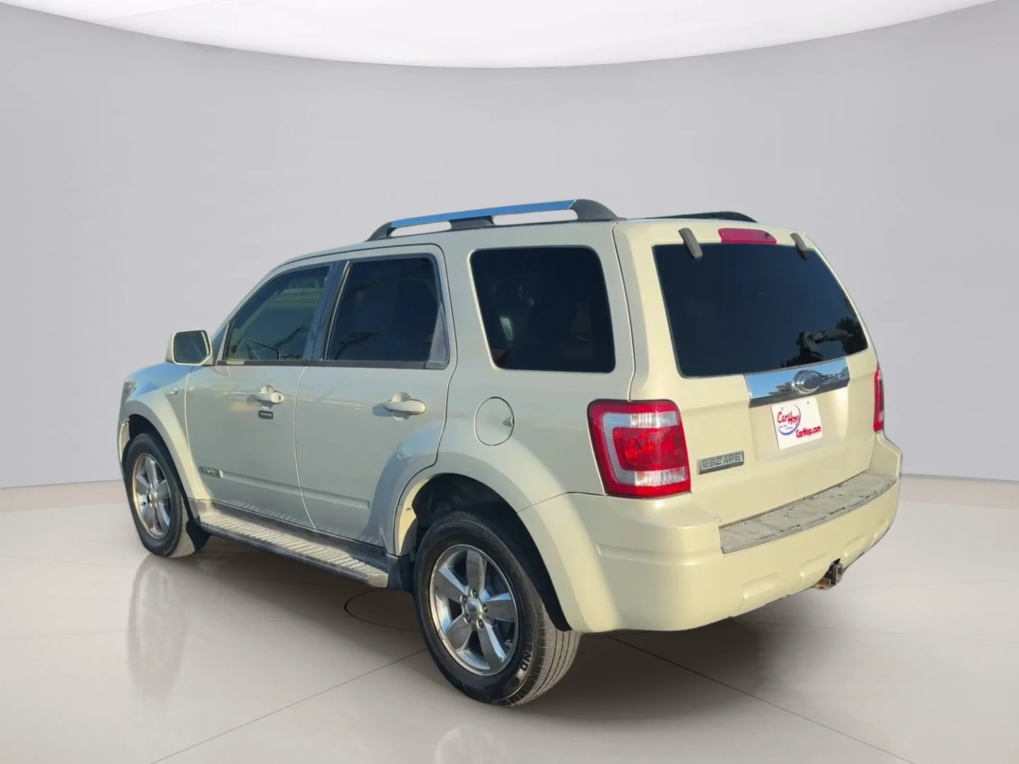 Used 2008 White Ford LIMITED image 3