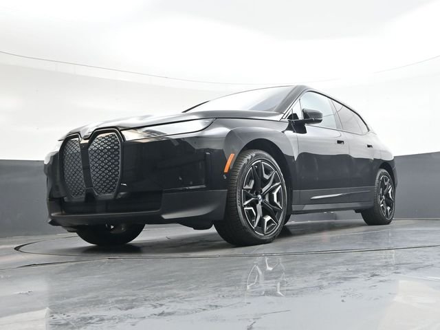 Used 2024 Black BMW xDrive50 image 37