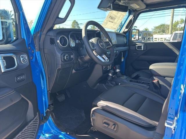 2025 Jeep Wrangler 4-Door Sahara - Photo 10