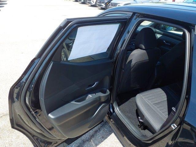 New 2026 Phantom Black Hyundai SE image 32
