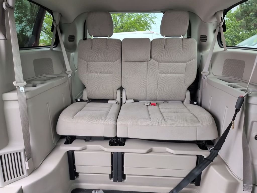 2017 Dodge Grand Caravan SE - Photo 26