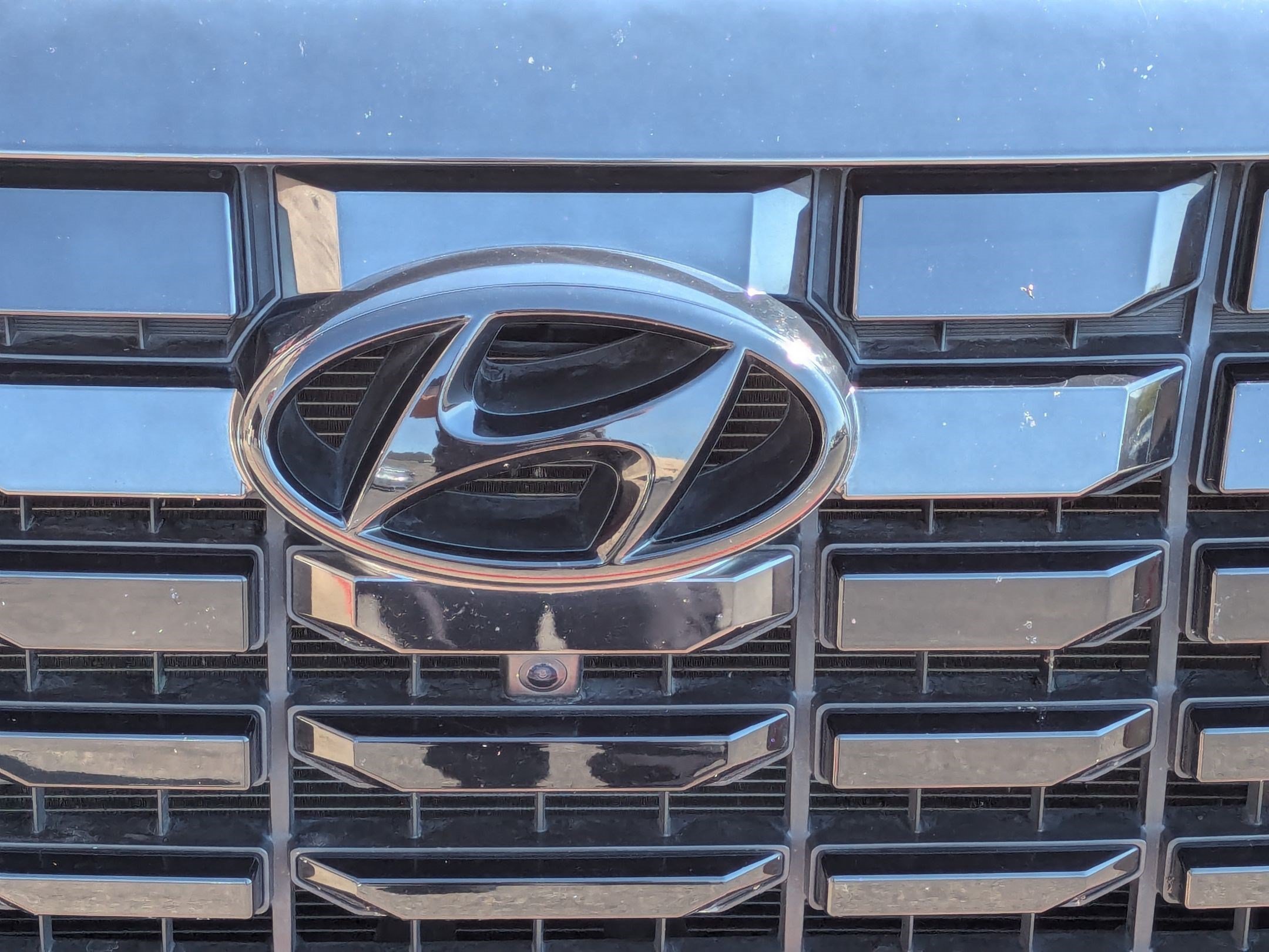 Used 2023 White Hyundai Limited image 13