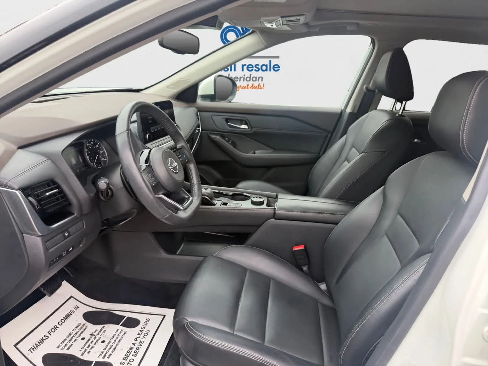 Used 2023 Pearl White Tricoat Nissan SL image 13
