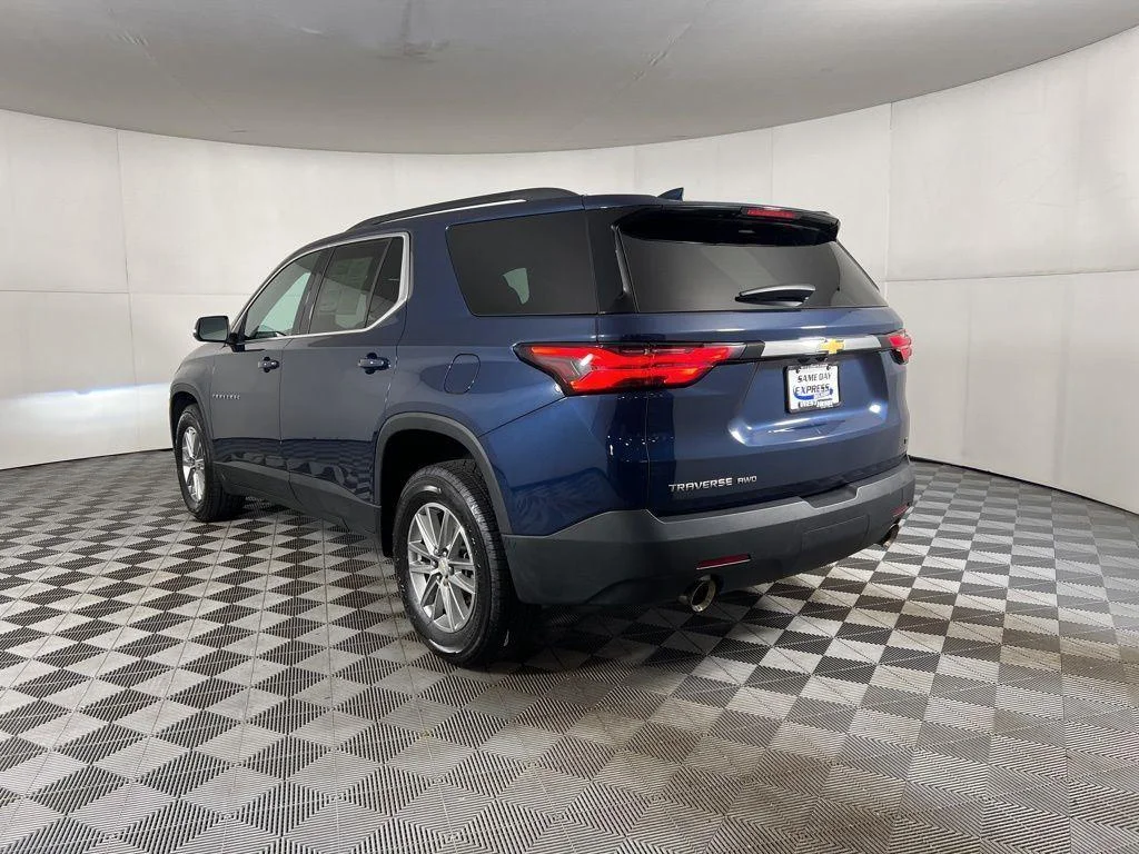 Used 2023 Blue Metallic Chevrolet LT image 4