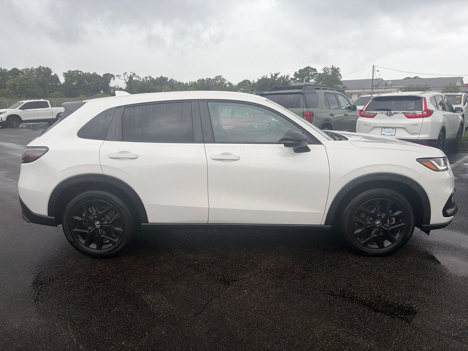 2025 Honda HR-V Sport - Photo 8