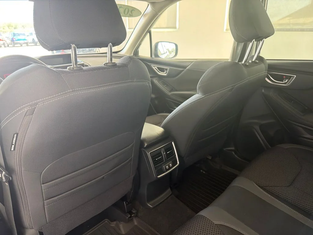 Used 2022 Green Metallic Subaru Premium image 24