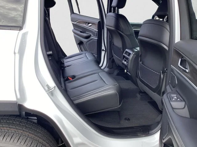 New 2027 Bright White Clearcoat Jeep Limited image 14