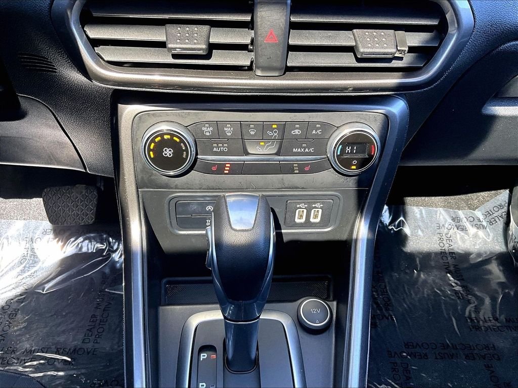 Used 2022 Lightning Blue Metallic Ford SE image 26