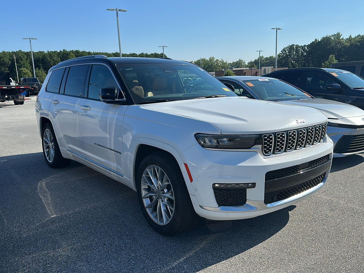 Certified Used 2023 Bright White Clearcoat Jeep Summit image 1