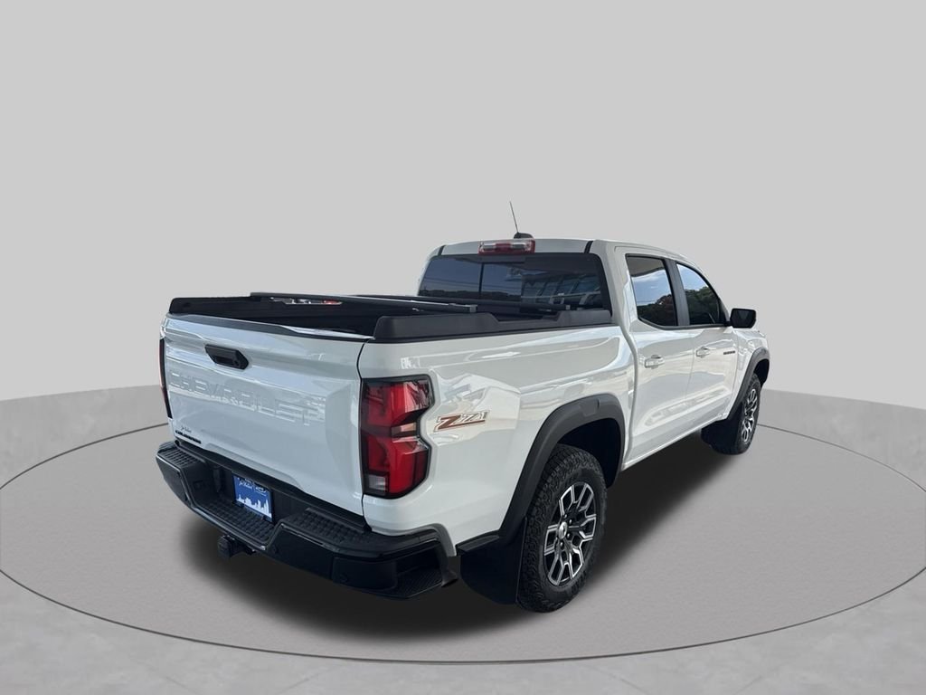 Used 2024 White Chevrolet Z71 image 8