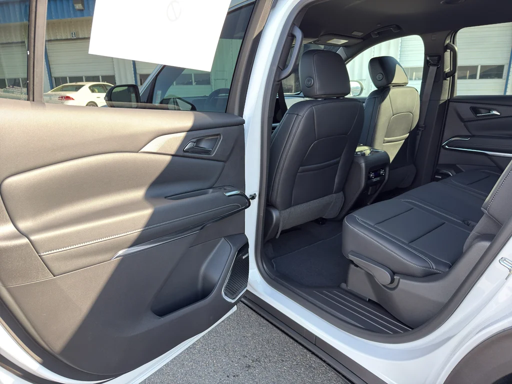 2026 Chevrolet Traverse LT - Photo 12