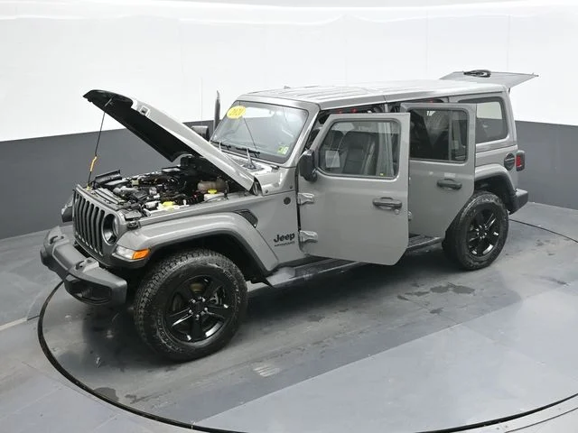 Used 2021 Gray Jeep Unlimited Sahara Altitude image 28