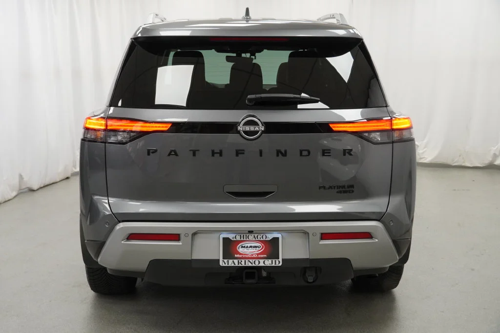 Used 2024 Gray Nissan Platinum image 16