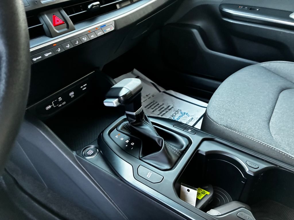 Used 2025 Gray Kia LXS image 16