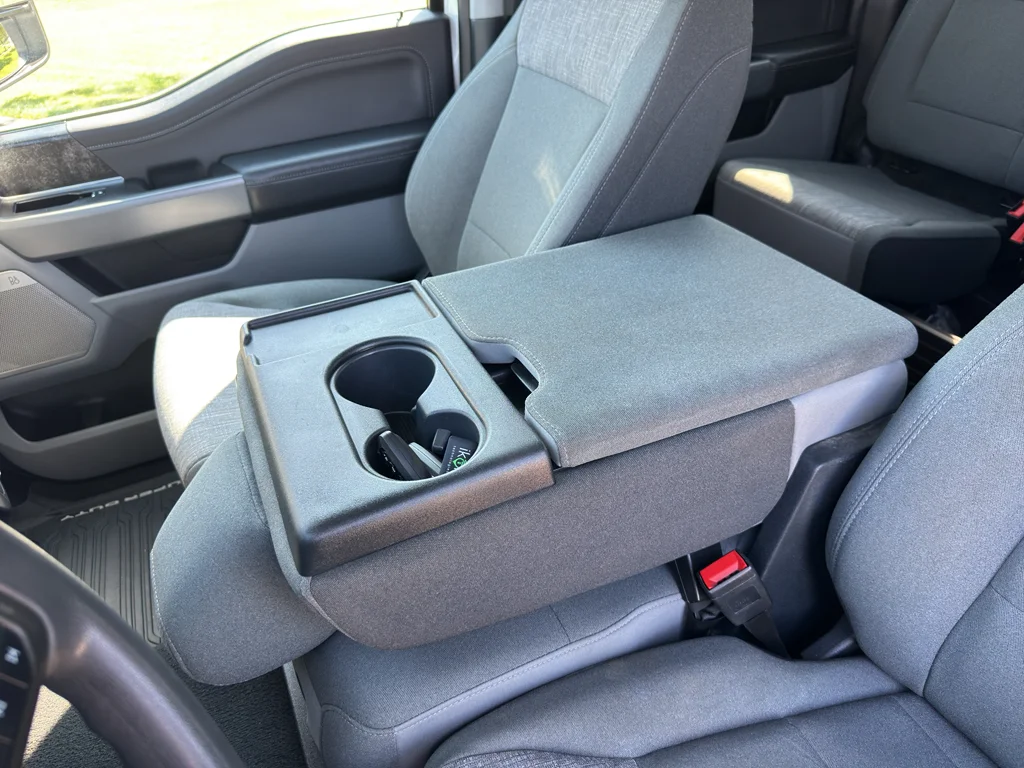 Used 2023 Oxford White Ford XLT image 25