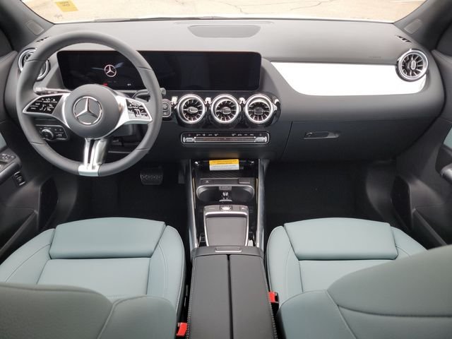 New 2026 White Mercedes-Benz GLA 250 image 12