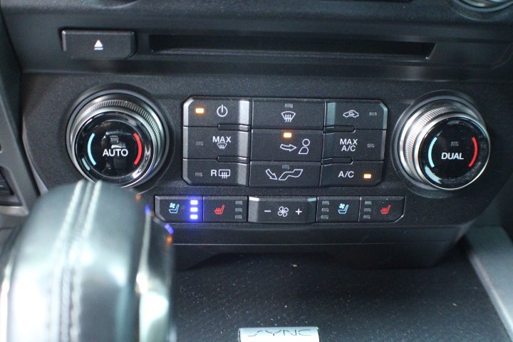 Used 2018  Ford Raptor image 17