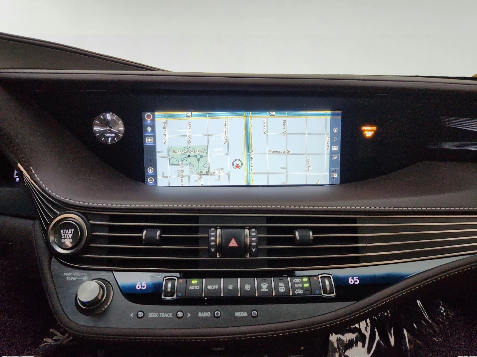 Used 2018 EMINENT WHITE Lexus LS 500 image 20