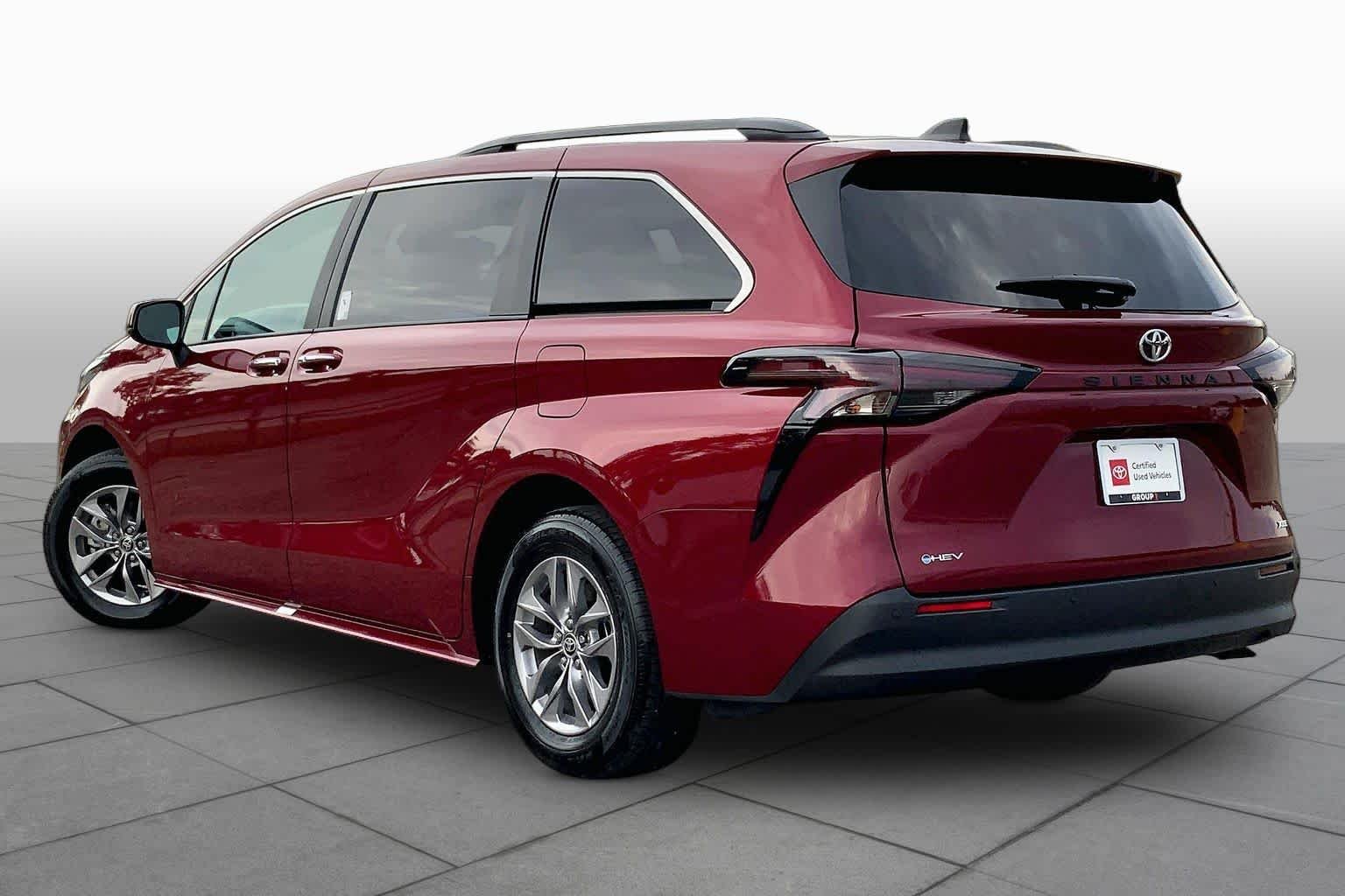 Used 2026 Ruby Flare Pearl Toyota XLE image 12