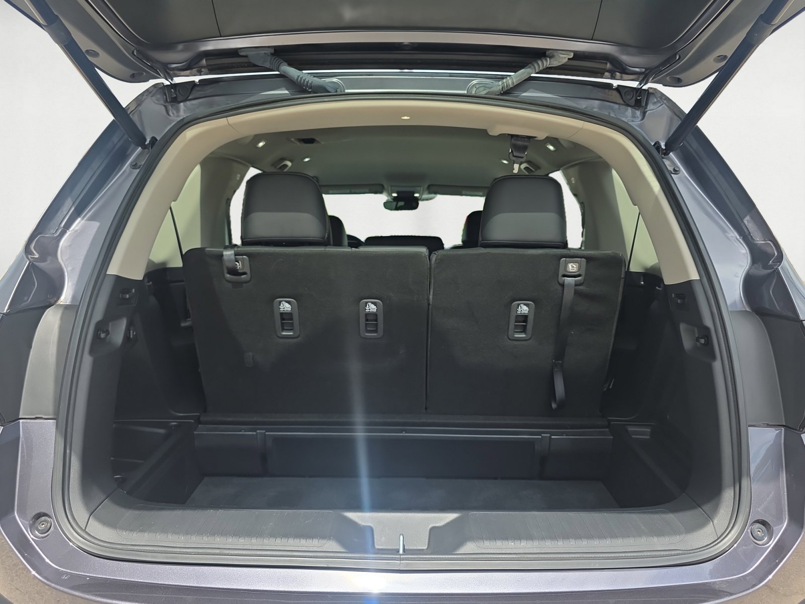 Used 2024 Modern Steel Metallic Honda EX-L 8 Passenger image 19