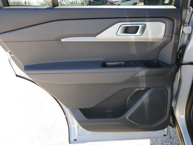 New 2026 Space White Metallic Ford Active image 14