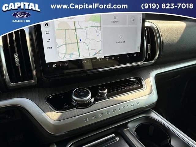 Used 2025 White Ford Platinum image 27