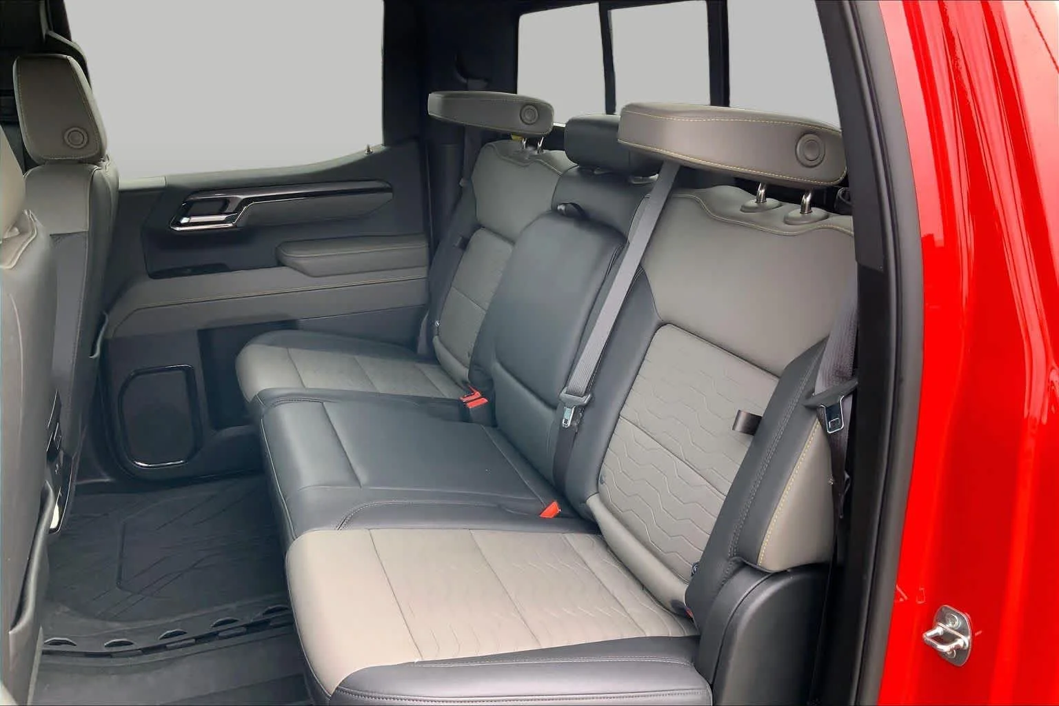 Used 2023 Red Hot Chevrolet ZR2 image 19