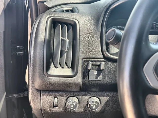 2022 Chevrolet Colorado ZR2 - Photo 17