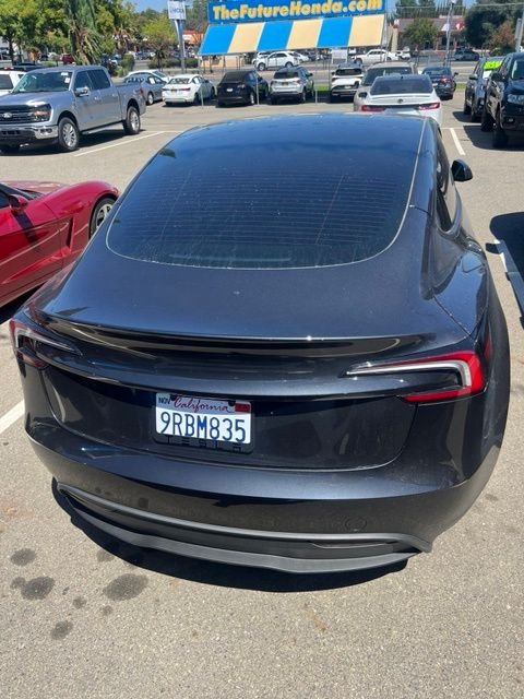 Used 2025  Tesla  image 9