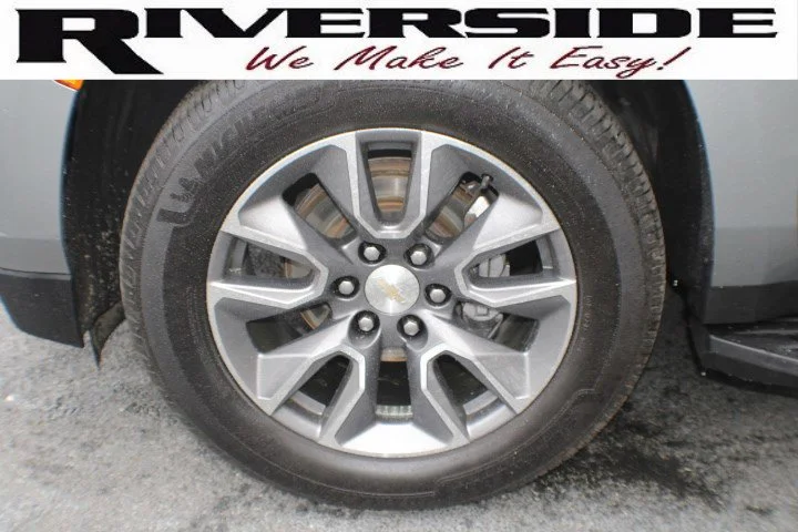Used 2023 Sterling Gray Metallic Chevrolet LT image 5