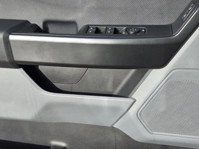 New 2026 Oxford White Ford XL image 35