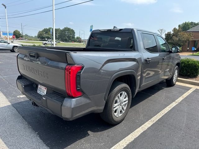 Used 2024  Toyota SR5 image 3