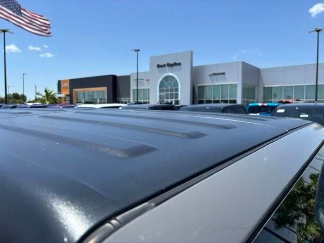 Used 2021 Gray Jeep Rubicon image 7