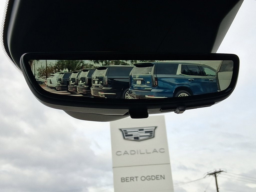 Used 2025 Crystal White Tricoat Cadillac Sport Platinum image 23