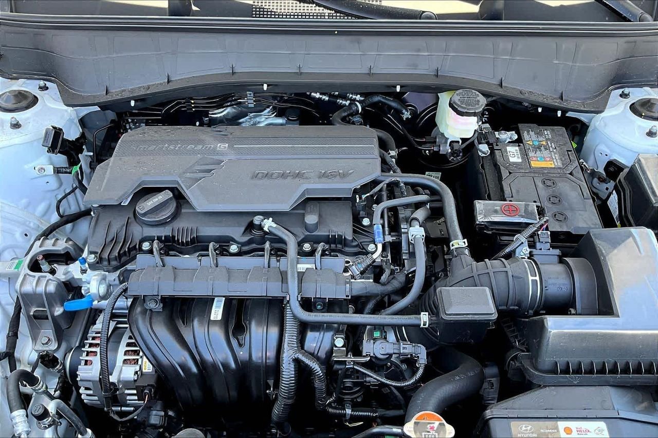 New 2026 Atlas White Hyundai SE image 16